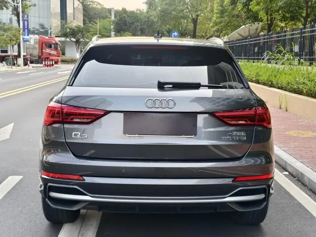 Audi Audi Q3 35 TFSI aggressive dynamic type