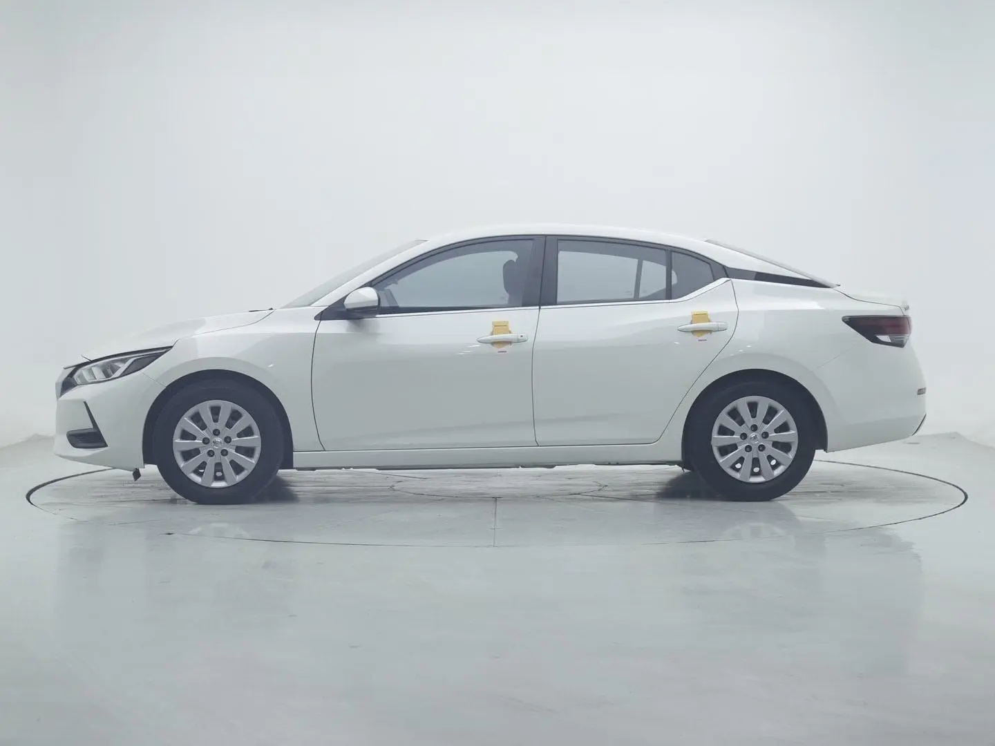 Nissan Xuan Yi 1.6L XE CVT Comfort Edition