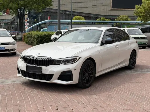 BMW BMW 3 Series Facelift 325Li M sports suit