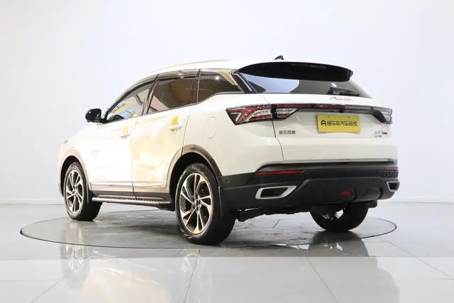 Dongfeng Fengshen Dongfeng Fengshen AX7 PRO 1.6T Automatic Glory Edition