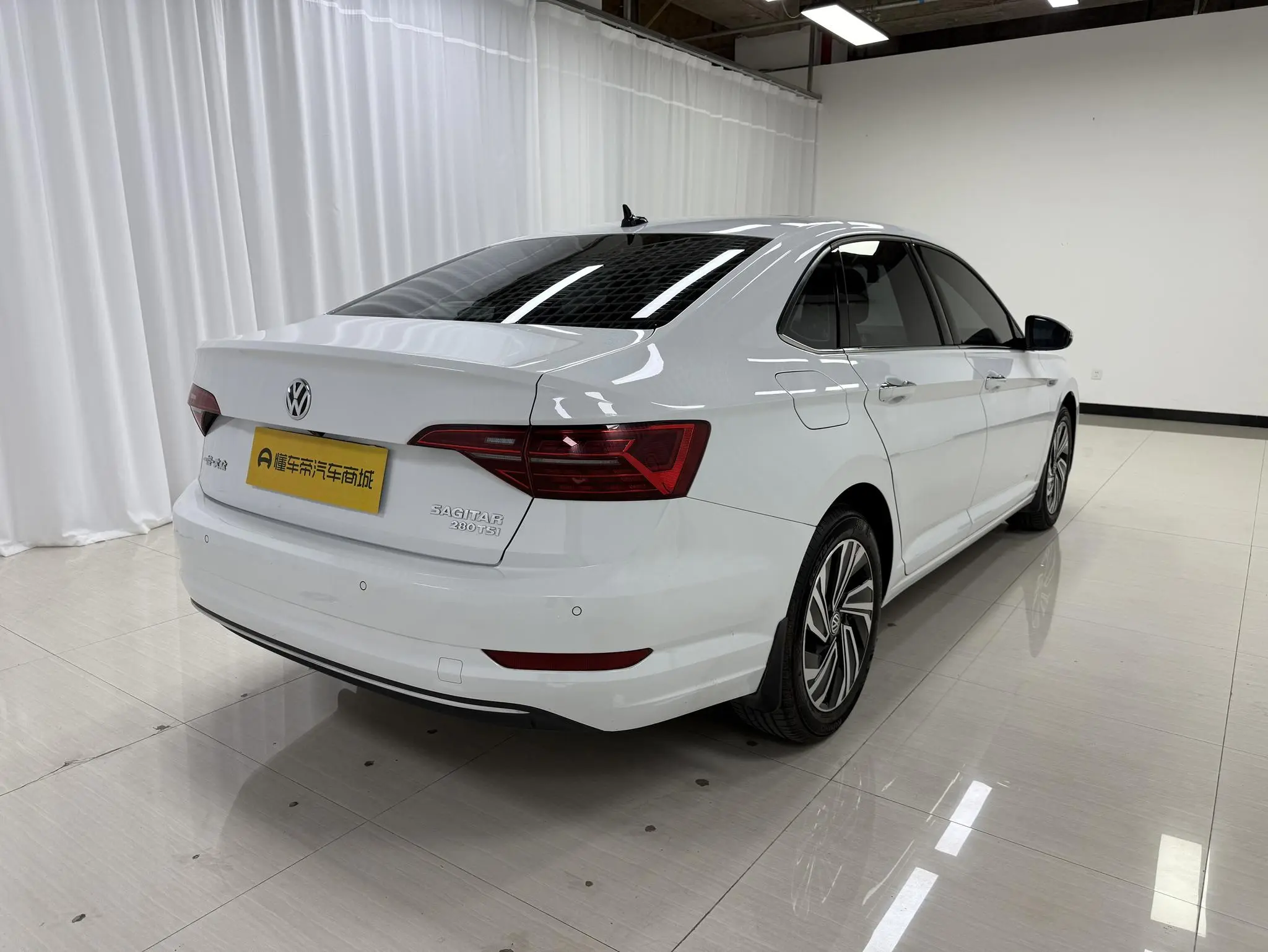 Volkswagen Sagitar 280TSI DSG Beyond Edition