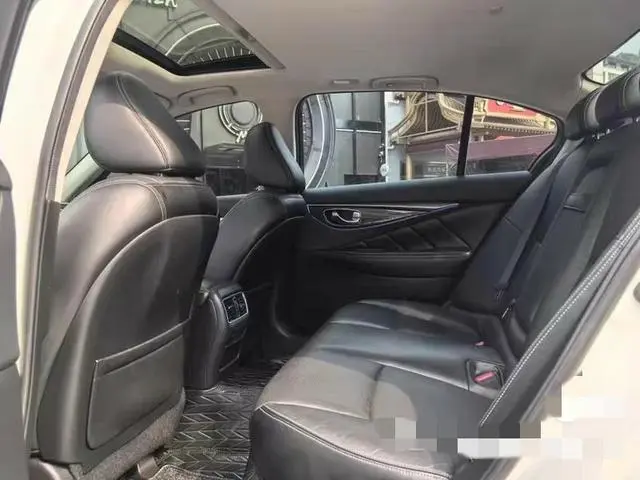 Infiniti Infiniti Q50L 2.0T Yixiang Edition Country VI