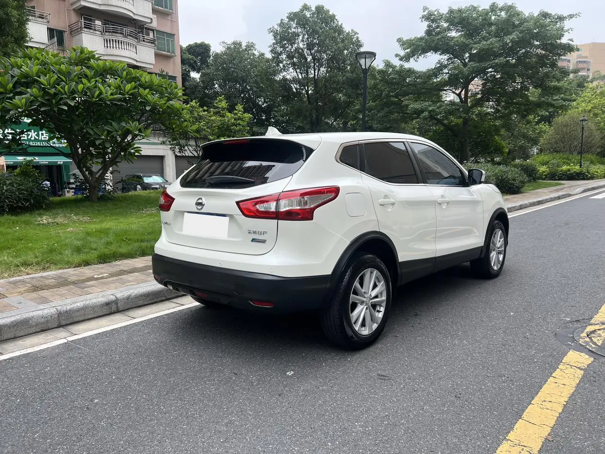 Nissan Qashqai 2.0L CVT Elite Edition Country V