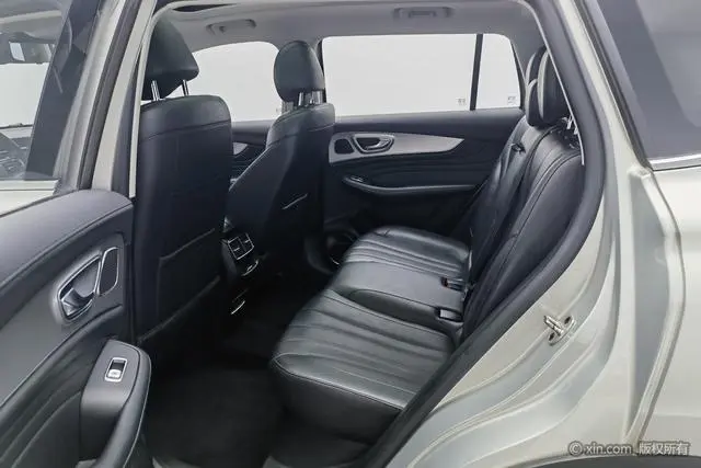 Roewe Roewe RX5 MAX 300TGI Automatic Smart Cockpit Ultimate Edition