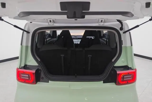 Wuling Wuling Hongguang MINIEV Macaron Premium Lithium Iron Phosphate