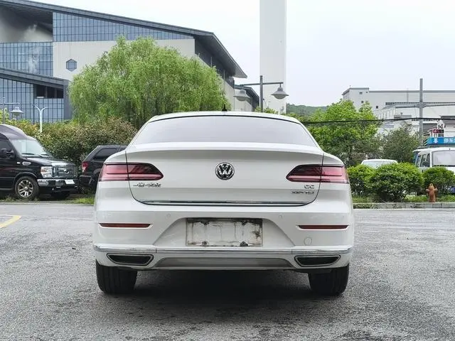 Volkswagen Volkswagen CC 330TSI Charm Edition Country VI