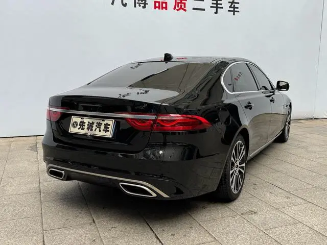 Jaguar Jaguar XFL 2.0T P250 two-wheel drive Exclusive Deluxe Edition