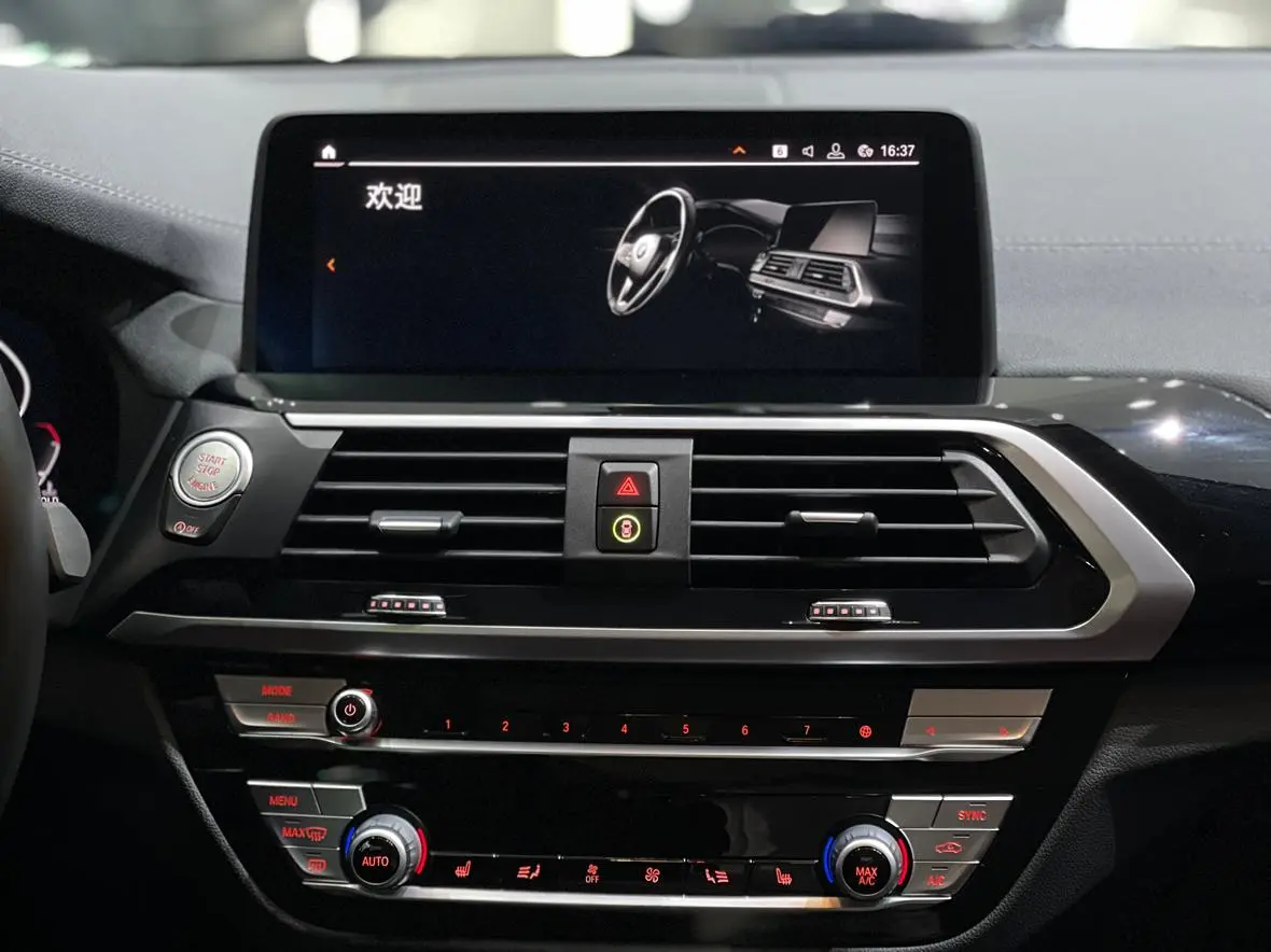BMW BMW X3 xDrive25i M sports suit
