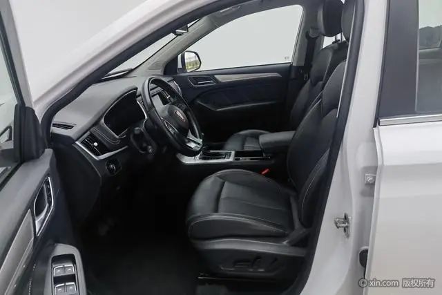 Roewe Roewe eRX5 50T Hybrid Interconnection Premium Ultimate Edition
