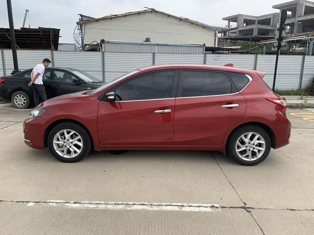 Nissan TIIDA 1.6L CVT Smart Travel Edition
