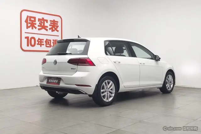 Volkswagen golf 1.6L automatic comfort type country V