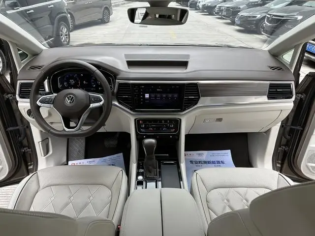 Volkswagen Weiran 380TSI Premium Edition