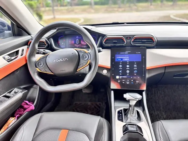Dongfeng Fengshen Yi Hyun Mach Version 1.5L Automatic Glory Version
