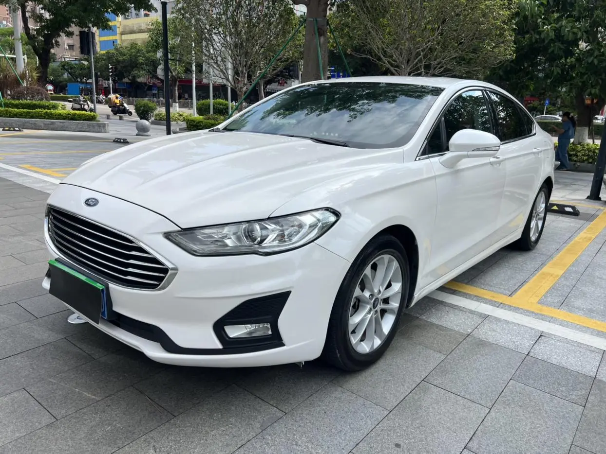 Ford Mondeo EcoBoost 180 Luxury