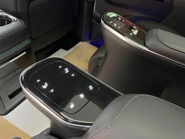 GAC Trumpchi M8 Master Series 2.0 TGDI Extreme Edition