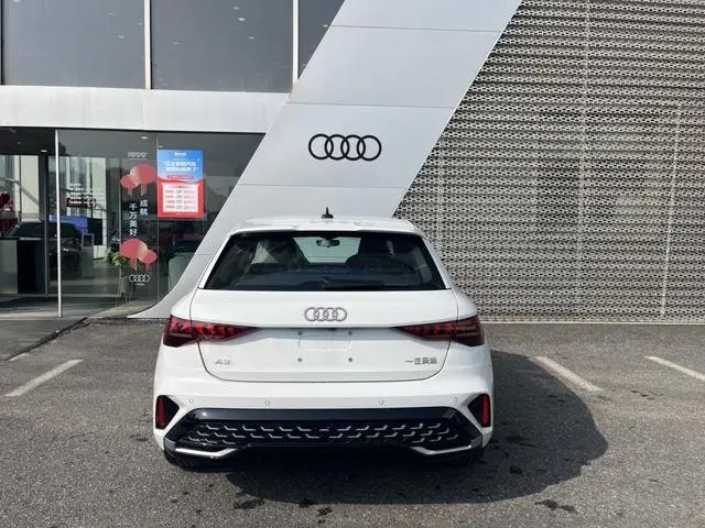 Audi Audi A3 Sportback 35 TFSI Flying Pleasure Type