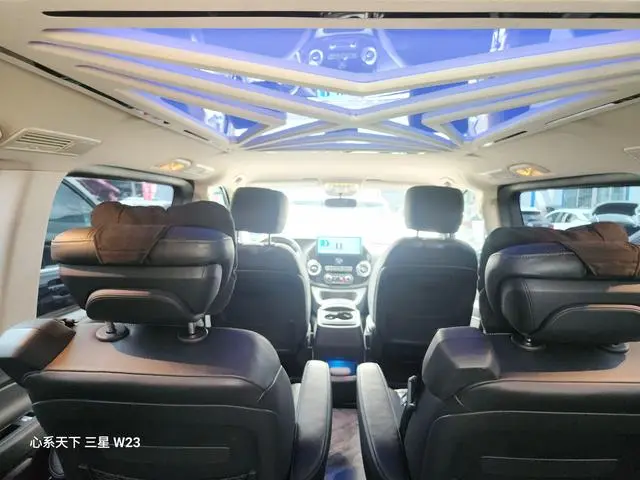 Mercedes-Benz Vito 2.0T Business Edition 7 Seats