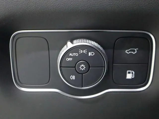 Chery Fengyun Fengyun T8 1.5T 130km Deluxe Edition