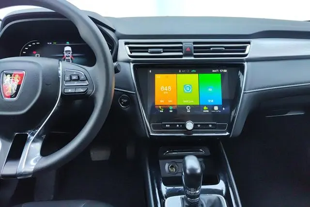 Roewe Roewe i5 1.5L automatic 4G Interconnection Linghao Ultimate Edition