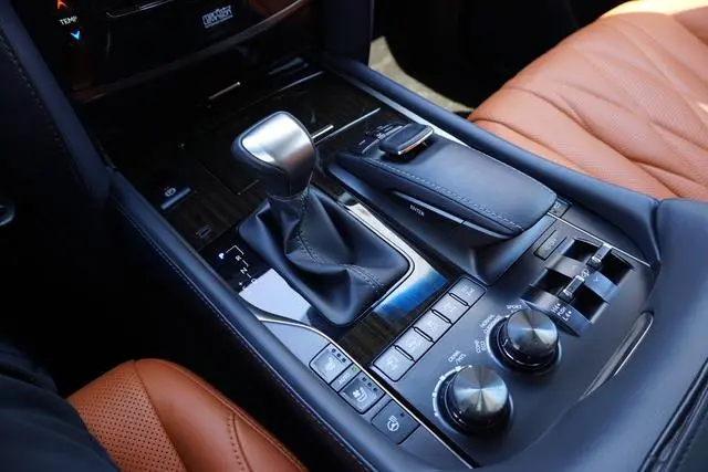 Lexus Lexus LX 570 Peak Special Edition