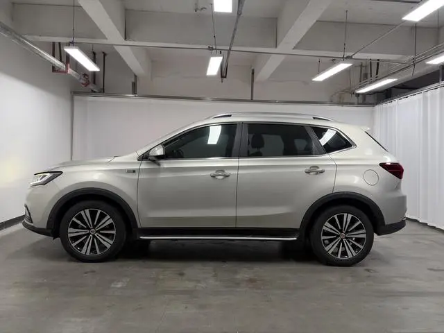 Roewe Roewe eRX5 50T Hybrid Interconnection Premium Ultimate Edition