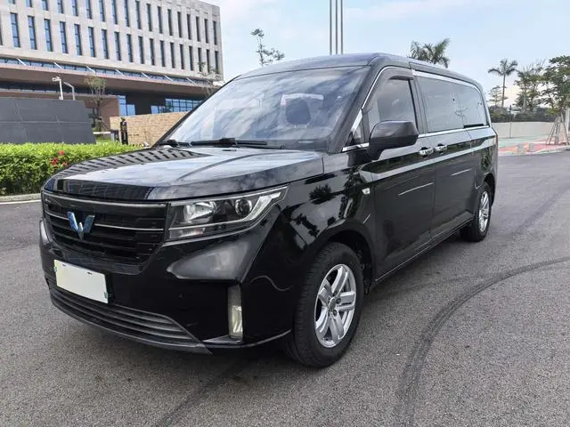Wuling Wuling Journey 1.5T manual luxury operating vehicle