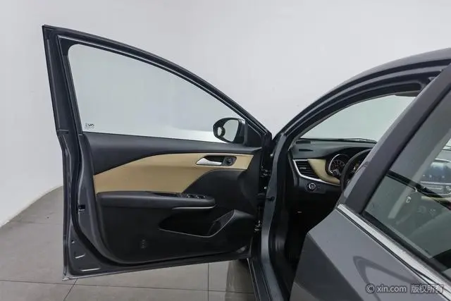 Chevrolet Cruze 320 Automatic Enjoy Edition