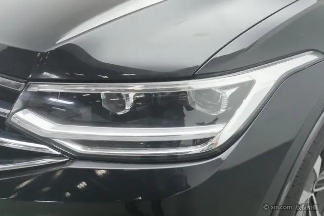 Volkswagen Tiguan L 330TSI two-wheel drive R-Line Premium edition