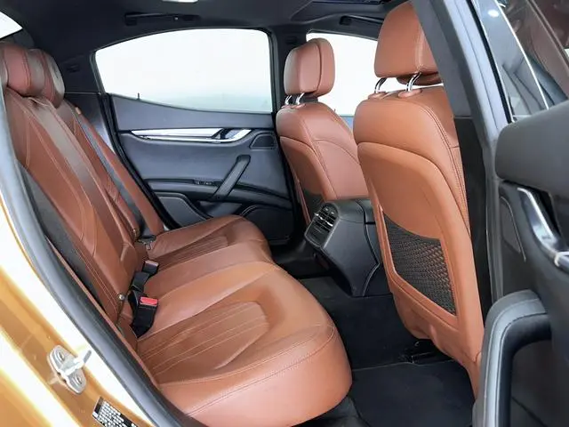 Maserati Ghibli 3.0T 350Hp standard version Country V