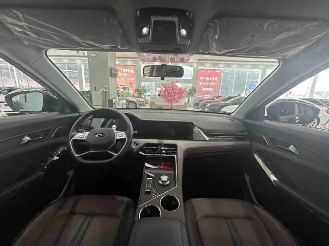 Jianghuai Yiwei Jianghuai X8 E Home 1.5T DHT Jiaxin Edition 7 Seats