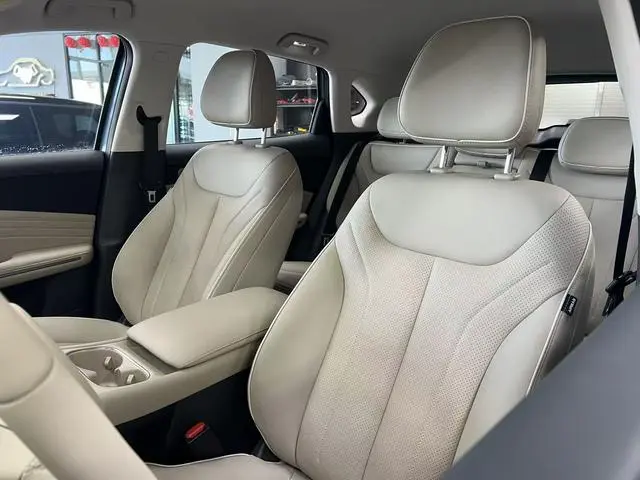 Baojun Baojun Yunhai EV 500km pure electric travel version