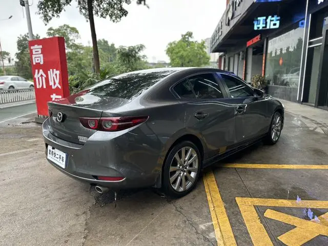 Mazda Mazda 3 Angkesaila 2.0L automatic quality elegant version