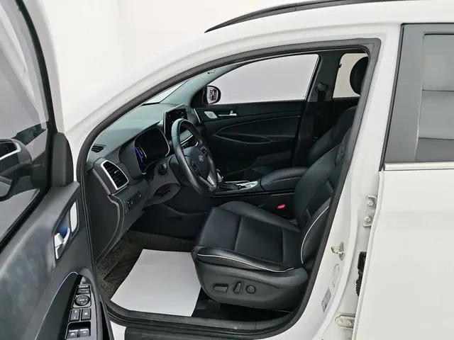 Hyundai Tucson 280TGDi dual-clutch two-wheel drive fashion version of the country VI