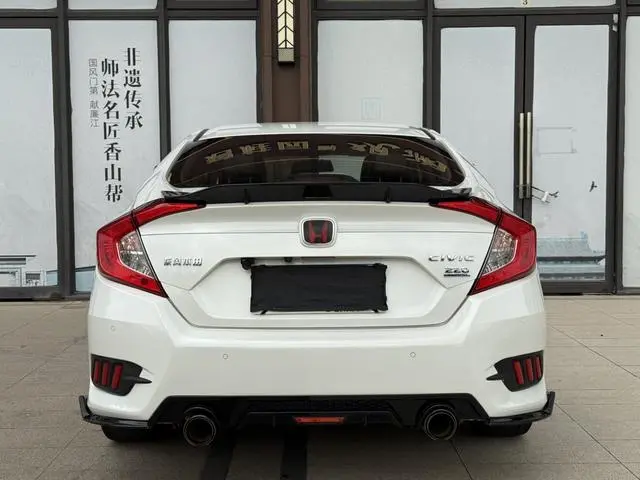 Honda Civic 220TURBO CVT Dynamic Version Country VI