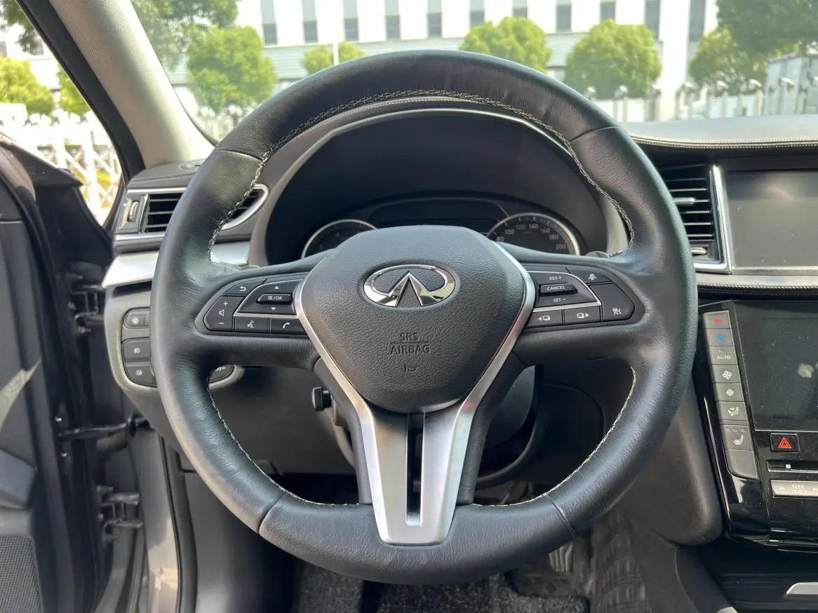 Infiniti Infiniti QX50 2.0T four-wheel drive smart version