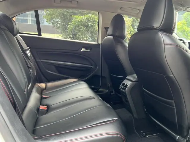 Peugeot Peugeot 408 350THP Automatic Deluxe Edition