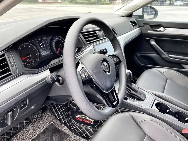 Volkswagen Lingdu 230TSI DSG Fashion Edition Country VI