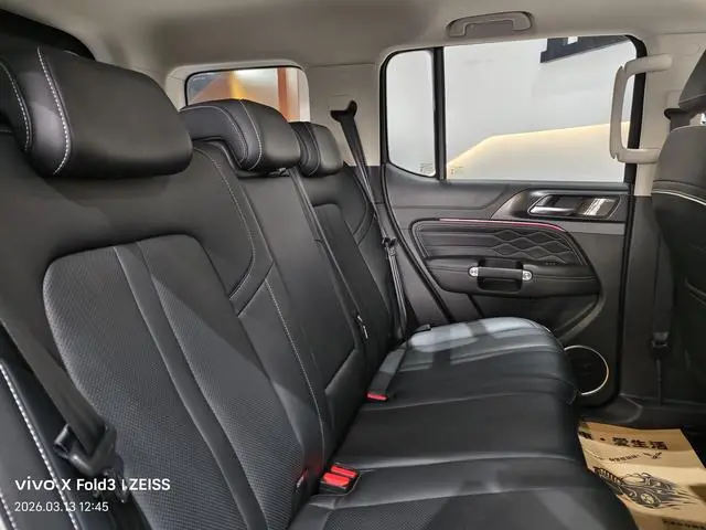 Tank Tank 300 2.0T Conqueror