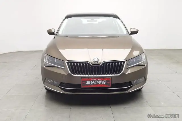 Skoda Speed pie ZI330 DSG Comfort Edition Country V