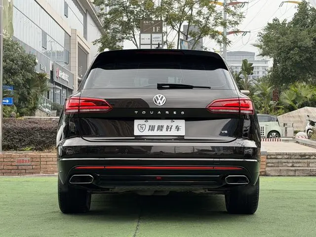 Volkswagen Touareg 3.0 TSI Sharp Front Version Country VI