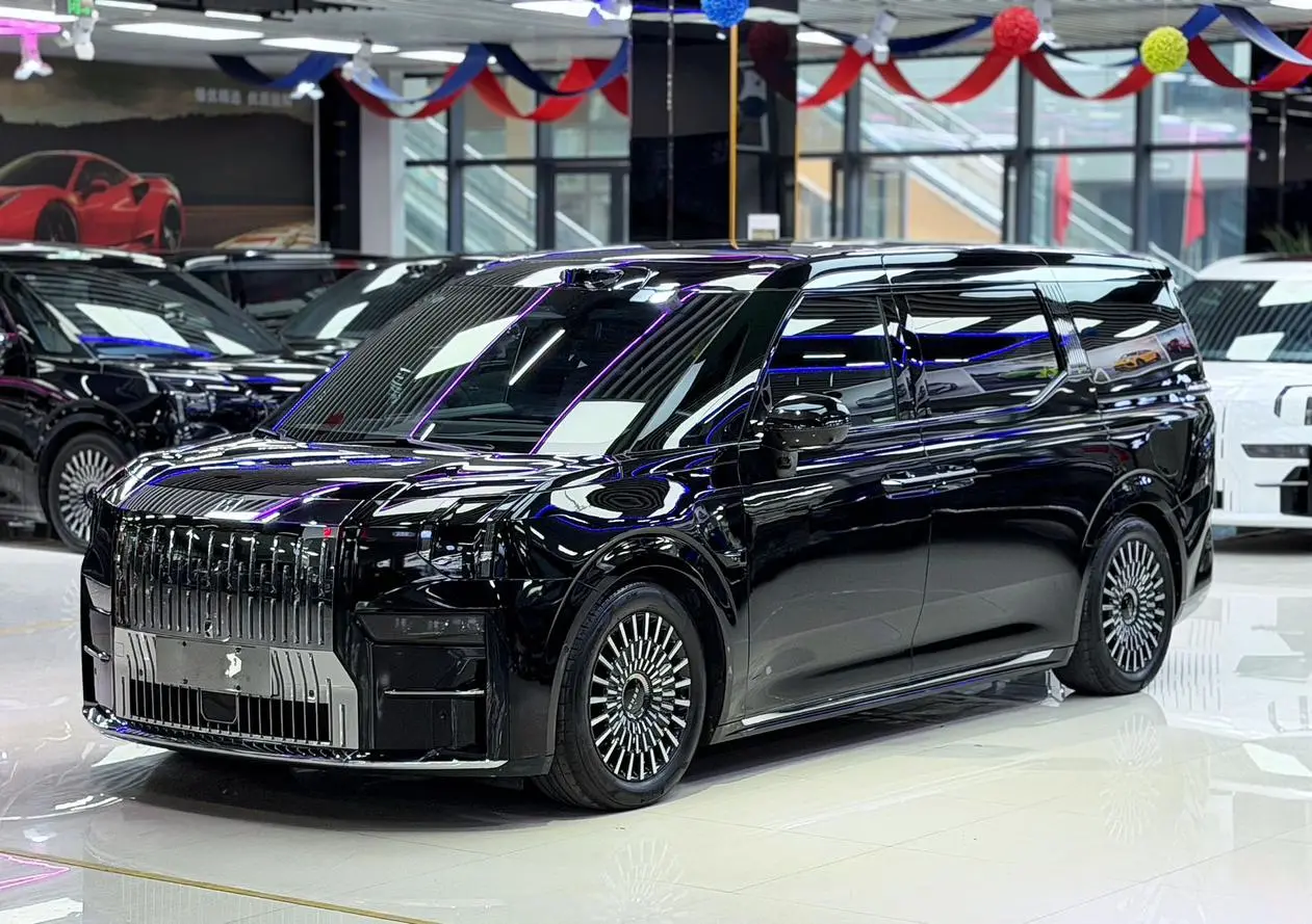 ZEEKR ZEEKR 009 Seven-seater aisle version two-wheel drive 108kWh