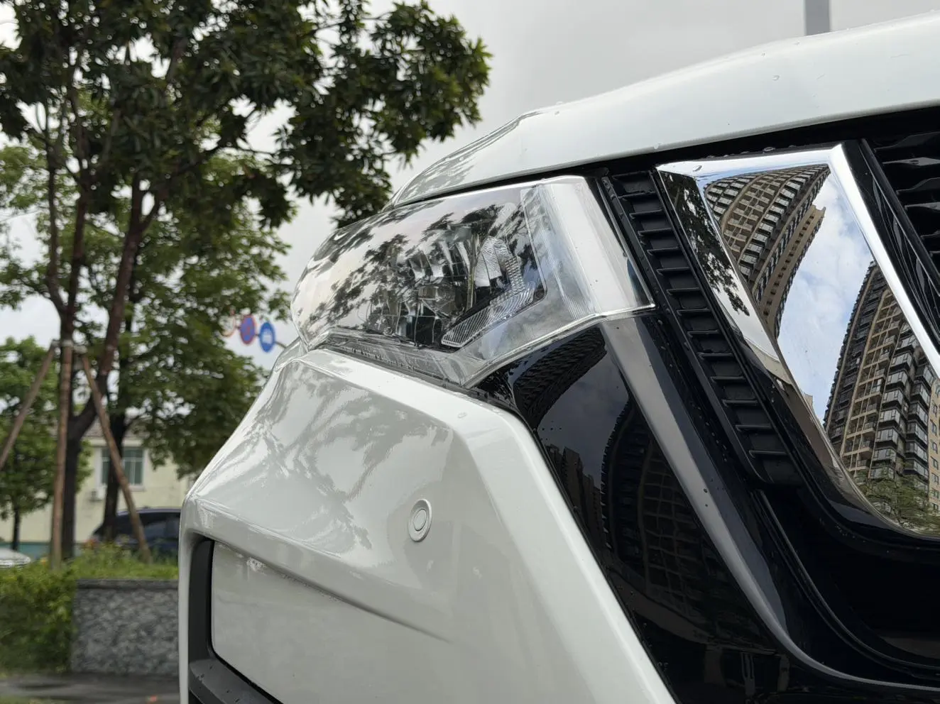 Nissan Qijun 2.0L CVT Zhilian seven-seater Comfort Edition 2WD