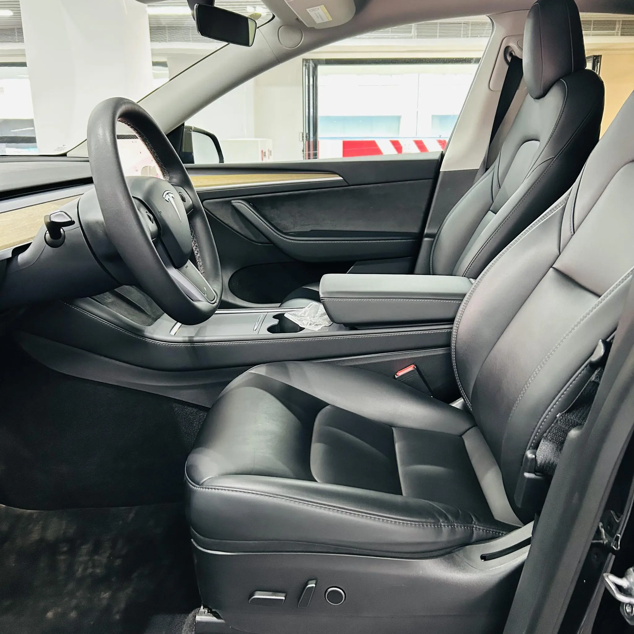 Tesla Model Y Long battery life all-wheel drive version
