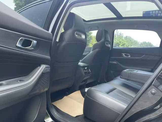 Changan Changan UNI-K Smart iDD Smart IDD 1.5T 135km Smart fun type