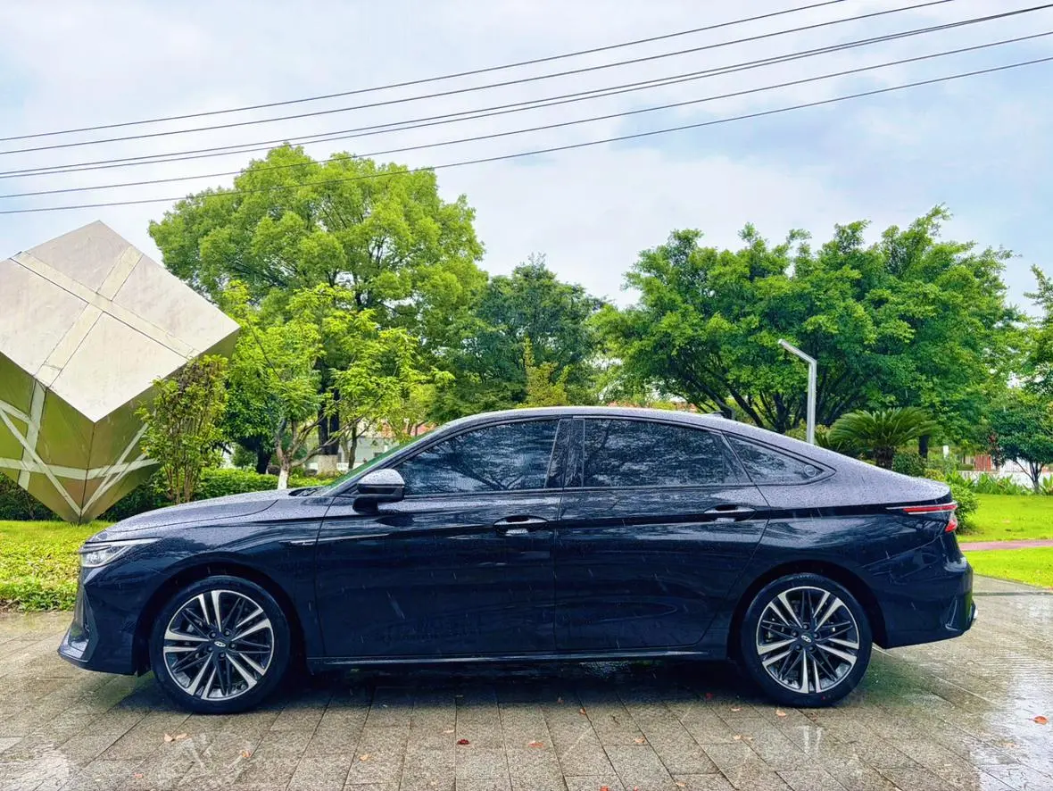 Chery Fulwin Arrizo 8 High-energy version 2.0T DCT royal