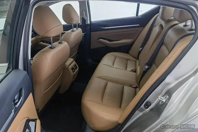 Nissan Teana 2.0L XL-TLS Enjoy Edition