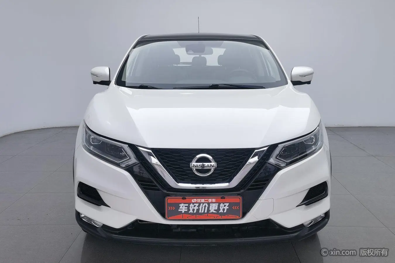 Nissan Qashqai 2.0L CVT Deluxe Edition