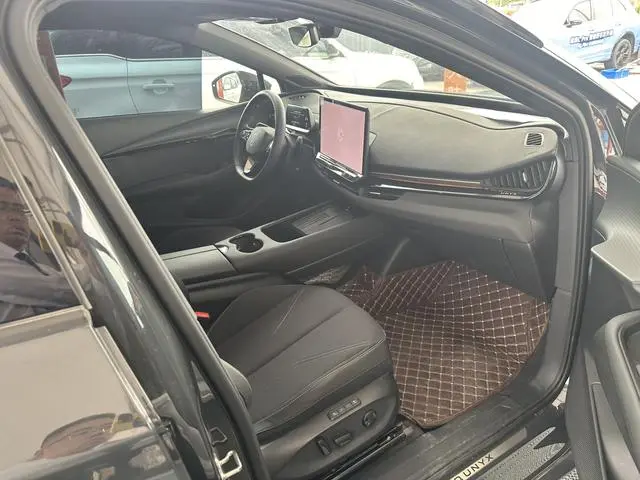 Volkswagen With the crowd 06 Facelift Pro long battery life