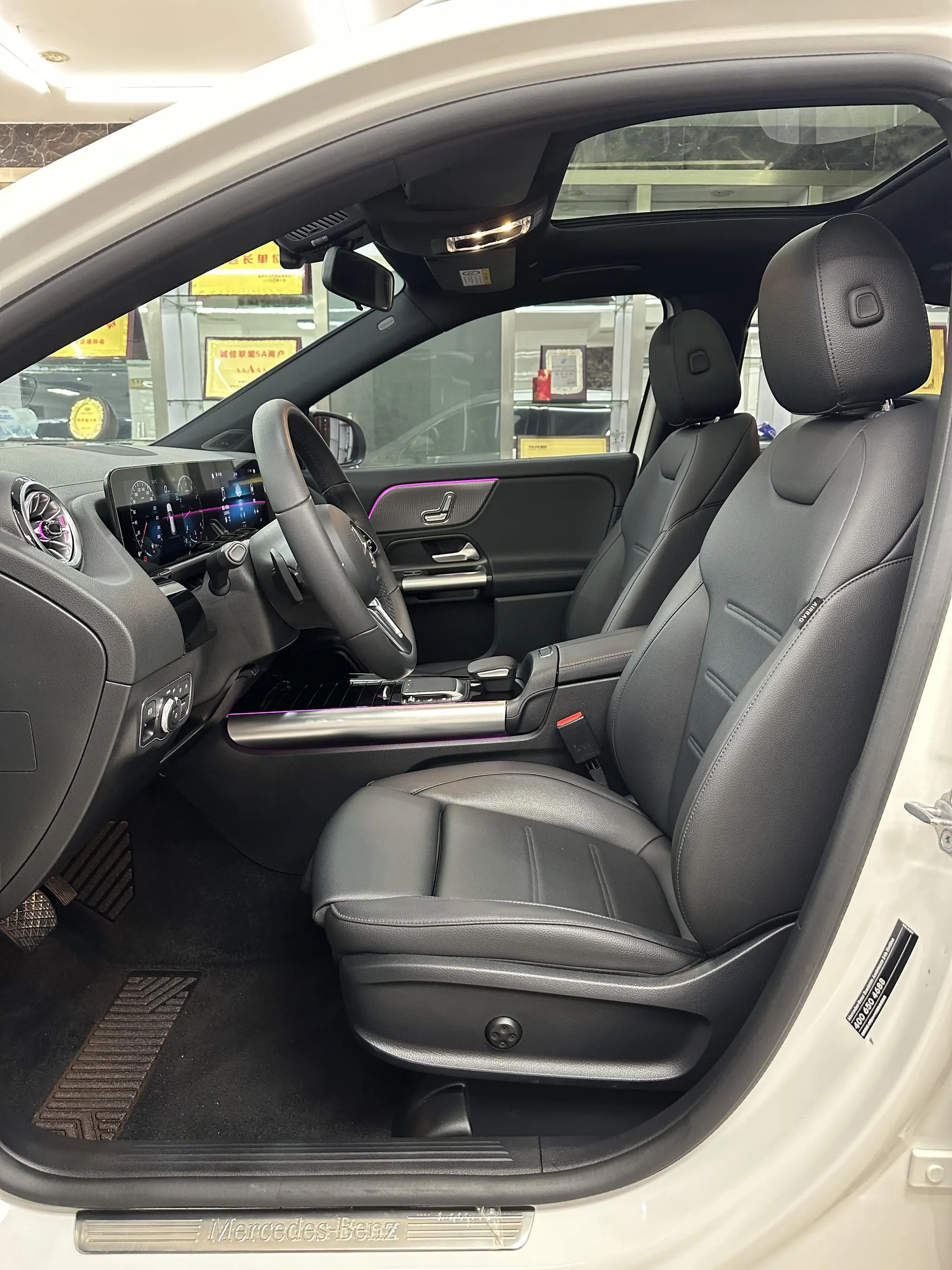 Mercedes-Benz Mercedes-Benz GLA GLA 200