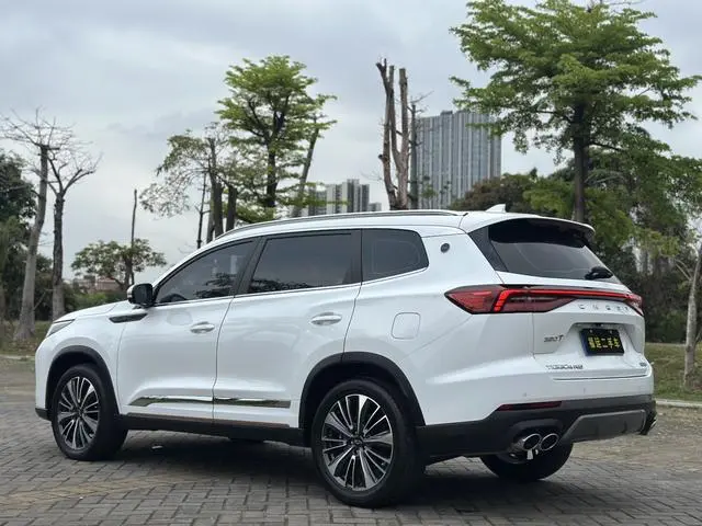 Chery Fulwin Tiggo 8 PRO Champion Edition 390T two-wheel drive Peak Edition 5 seats